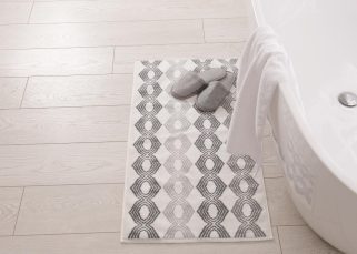 Tapisserie moderne pour une salle de bain élégante