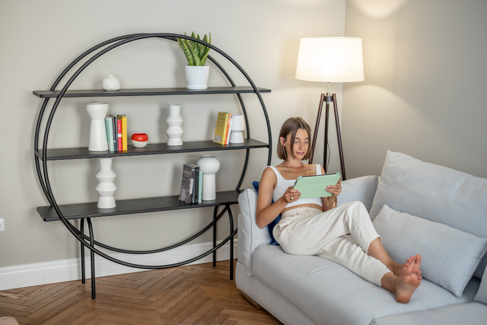 Aménager un coin lecture dans son salon pour un espace détente optimal